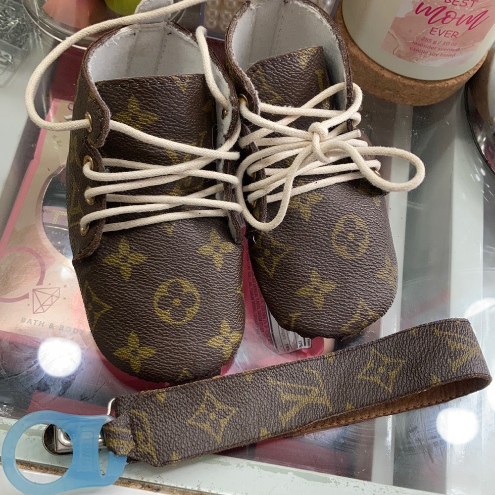 Baby shoes